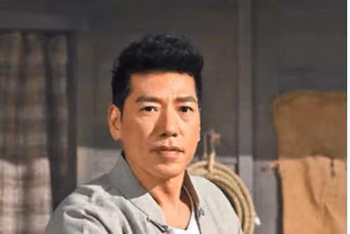 從「紅極一時」到「鋃鐺入獄」，「烏鴉」張耀揚經歷了什麼？