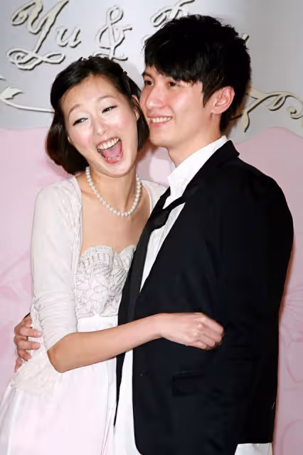 不會再婚!40歲「小鄭秀文」為女兒隱忍家暴多年,做文職撫養女兒