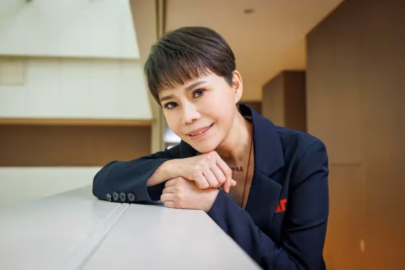 詹雅雯休克!醫師曝光「右腦又發現2顆」靠吃藥撐3個月 淚曝病況「站著就有困難」想到就恐懼