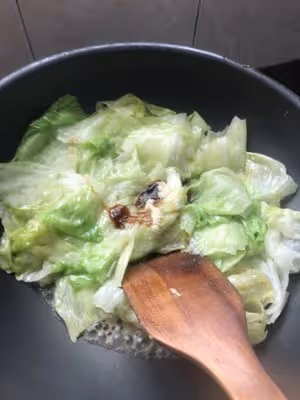 炒西生菜