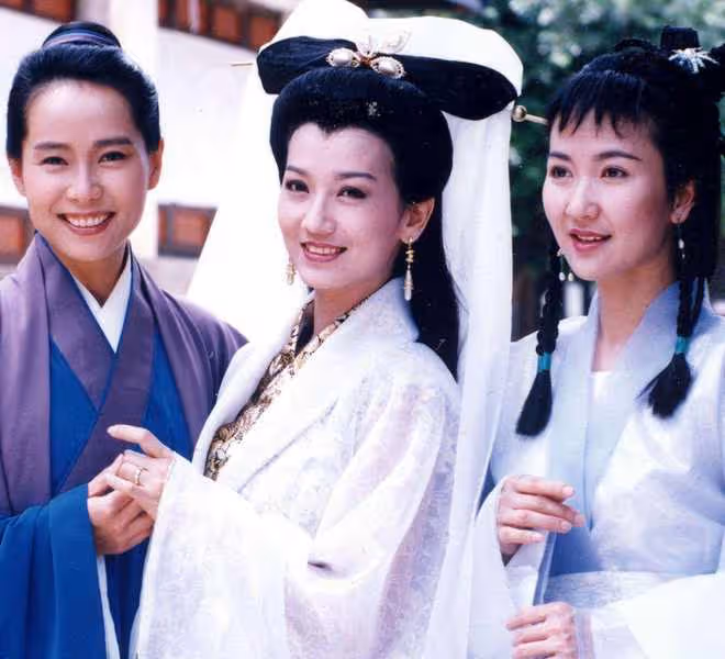 《新白娘子傳奇》播出30年,陳美琪探望88歲導演,63歲氣質仍出眾