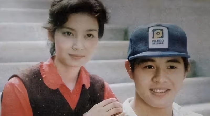 同樣是李連杰的基因,把利智和黃秋燕的孩子對比,差距就出來了