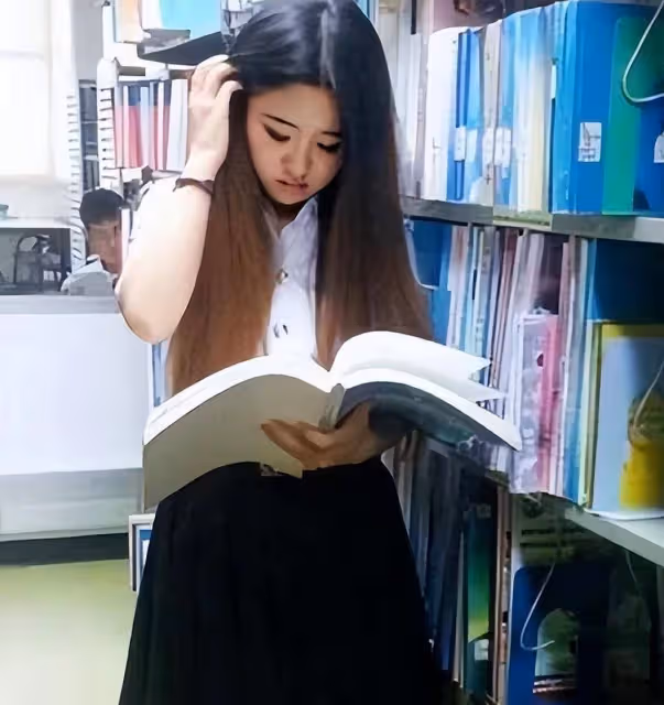 同樣是李連杰的基因,把利智和黃秋燕的孩子對比,差距就出來了