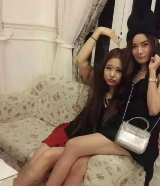 同樣是李連杰的基因，把利智和黃秋燕的孩子對比，差距就出來了