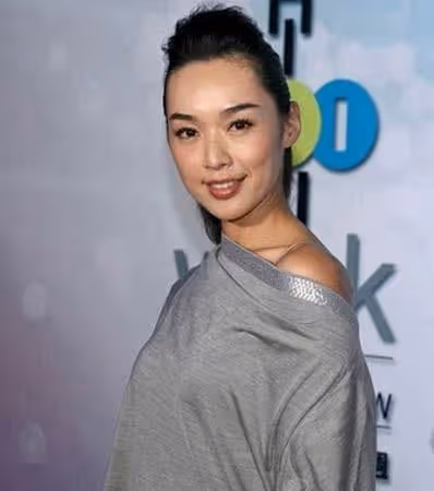 她是林志玲師姐!嫁入豪門孕期遭7次家暴 被閨蜜插足離婚「苦練廚藝獲獎」50歲依舊漂亮