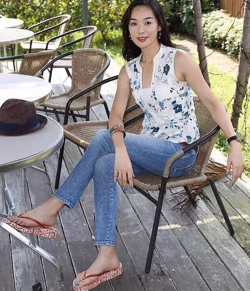 她是林志玲師姐!嫁入豪門孕期遭7次家暴 被閨蜜插足離婚「苦練廚藝獲獎」50歲依舊漂亮