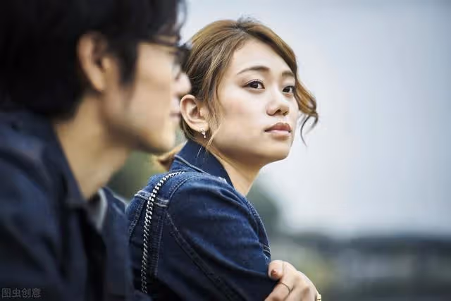 婆婆與兒子聯手,讓兒媳去找親家給小姑子要十萬陪嫁錢,兒媳:沒門
