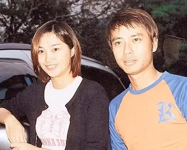 李克勤北上撈金身價暴漲!狂買豪宅價值過億,港姐老婆出入上流圈