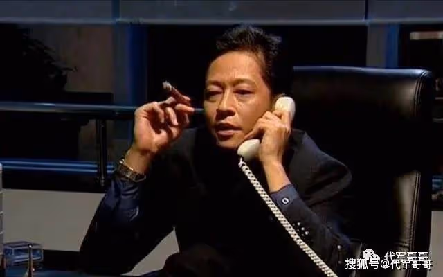 他拋棄徐帆放棄許晴 最後娶了蘭博基尼總裁