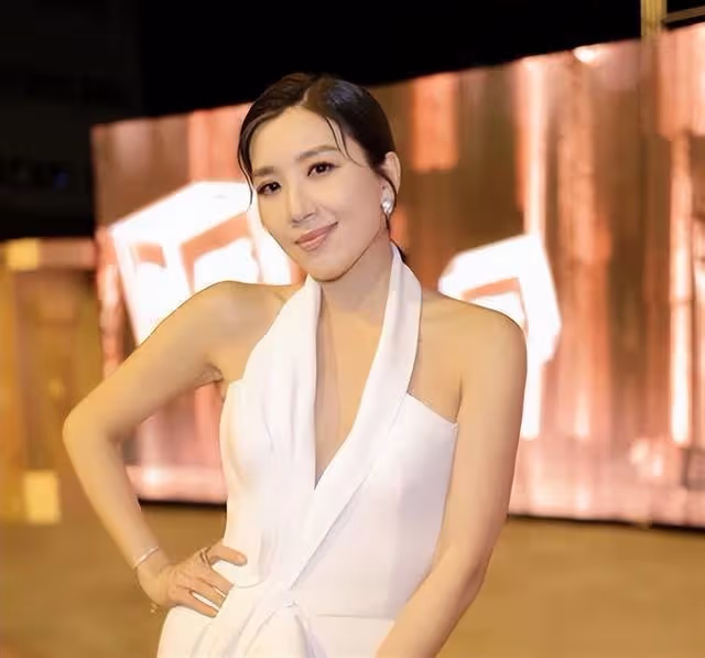 不獲認可?TVB當紅花旦任藝訓班客席導師遭質疑能力:肯定不會教