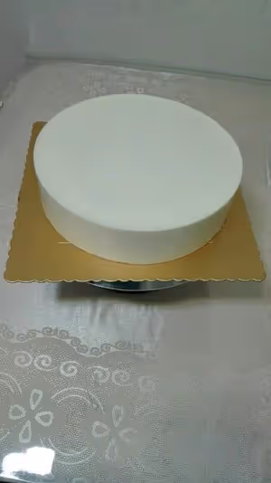 8寸原味酸奶慕斯蛋糕