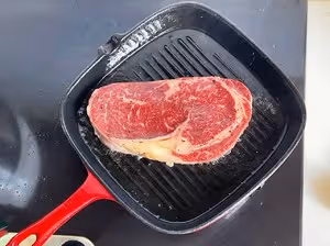 在家也能煎出的♨️鮮嫩多汁牛排