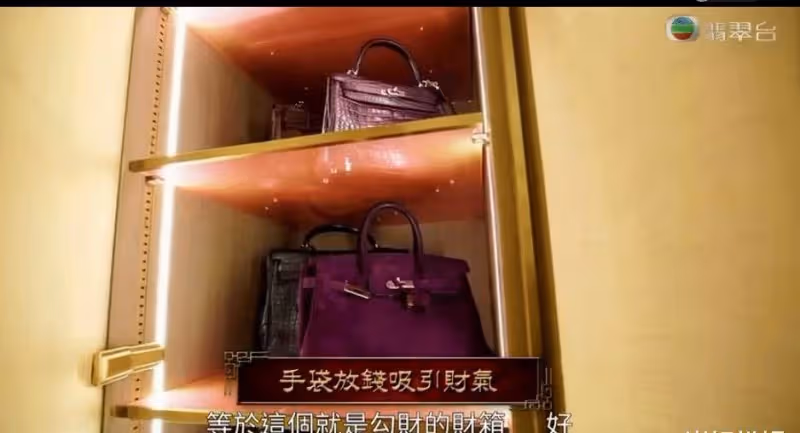 關之琳1.5億半山豪宅大曝光!暗藏「旗鼓印箱」玄機,鞋櫃占據一整面墻,59歲仍獨居:後半生一個人也幸福