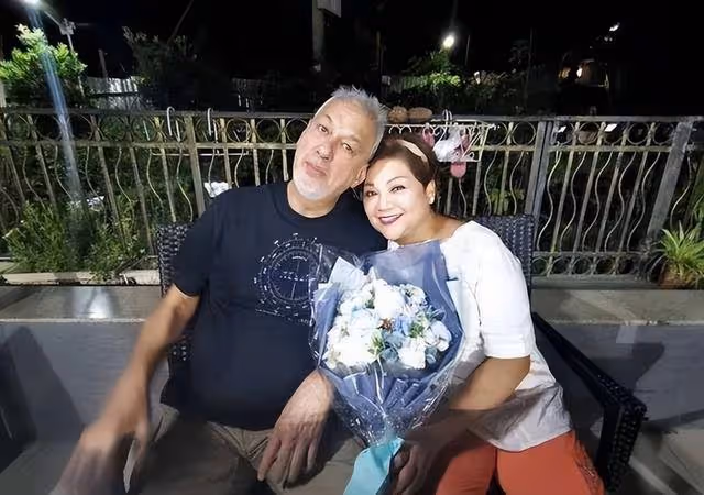 TVB知名老戲骨曬近況！20歲孫女樣貌罕見曝光，被指頗具明星相