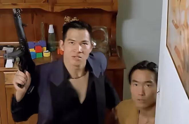樓學賢街頭獻愛心,親自掃街接地氣!曾經濟拮据移居內地後收入高