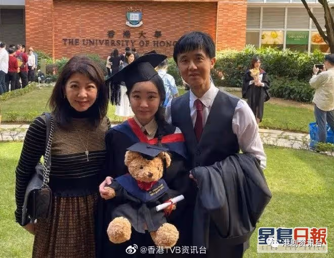 突發!6號林泳怡以學業為由退選港姐,15號張光怡否認有高層撐腰