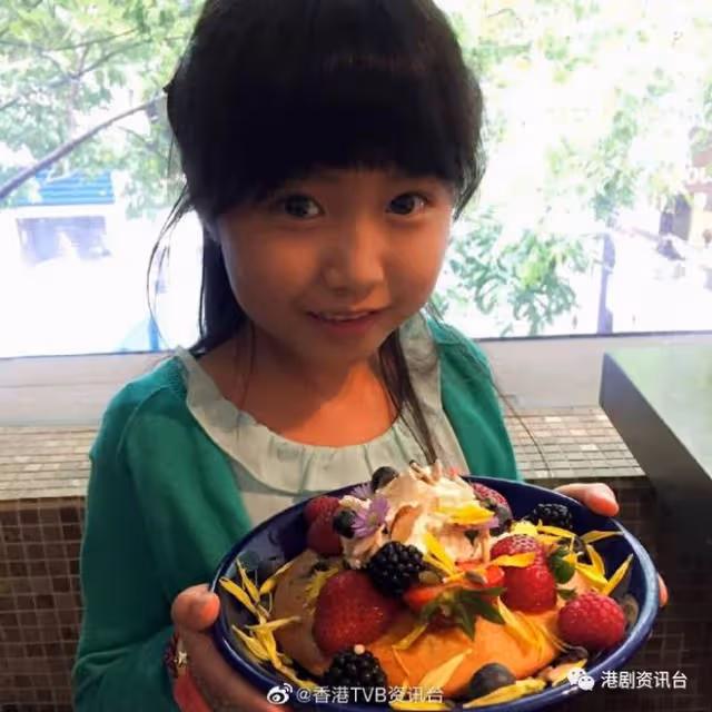 「美心妹妹」Celine大個女！高EQ回應網民：4歲同14歲梗係唔同樣