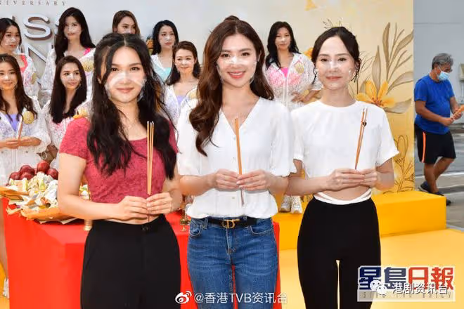 港姐2022丨3號陳瑞菱接受疤痕是身體一部分 14號梁超怡手腕紋身有紀念價值