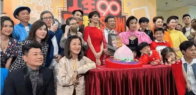 天后林憶蓮罕見露面 瘦了好多穿著樸素模樣大變