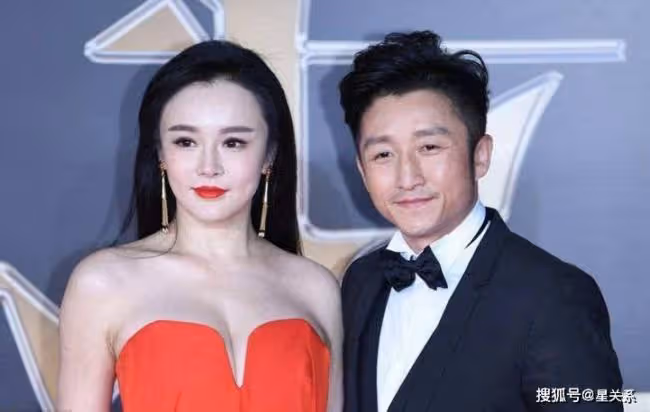 曾是央視主持的她 僅用5天與世界拳王「私奔」