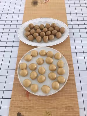 廣式月餅(蓮蓉/香芋/奶黃/黑芝麻餡/50克  ，回油快、不裂口)