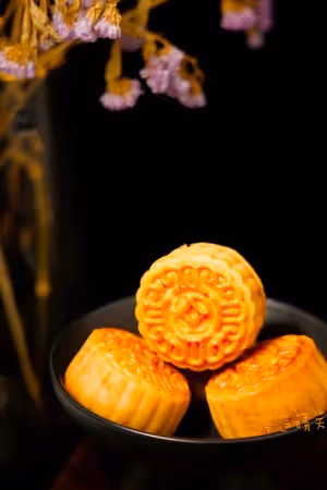 廣式月餅(蓮蓉/香芋/奶黃/黑芝麻餡/50克  ，回油快、不裂口)