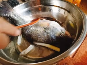 「空氣炸鍋」錫紙烤鱸魚