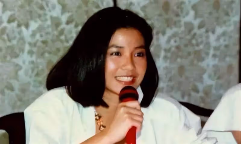 坐擁4億房產的鐘楚紅要復出了，丈夫病逝已15年，拒絕戀愛和再婚