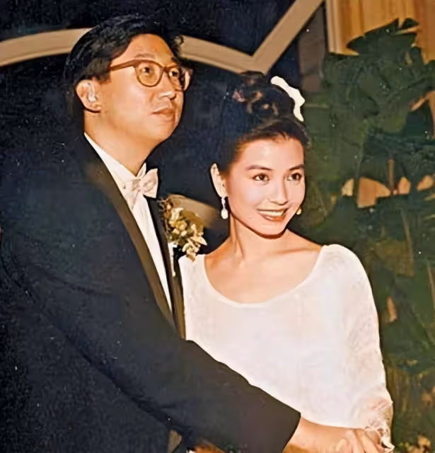 坐擁4億房產的鐘楚紅要復出了，丈夫病逝已15年，拒絕戀愛和再婚
