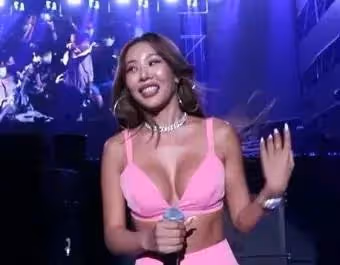 「越罵我就穿的越性感」，韓女星怒懟惡評者，愛看不看！