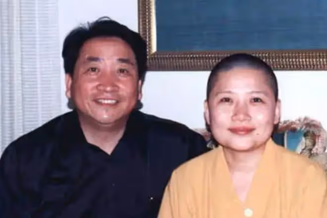 昄依佛門的8位女星,有人兩次愛上已婚男,有人被丈夫背叛