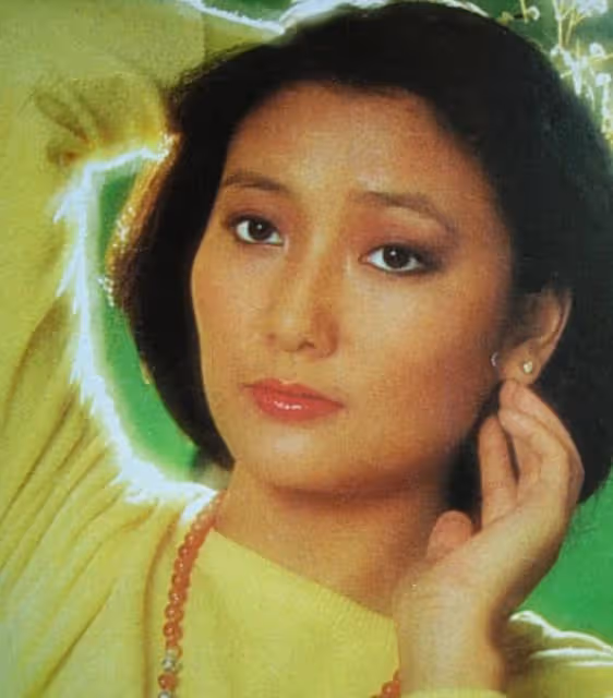 昄依佛門的8位女星,有人兩次愛上已婚男,有人被丈夫背叛