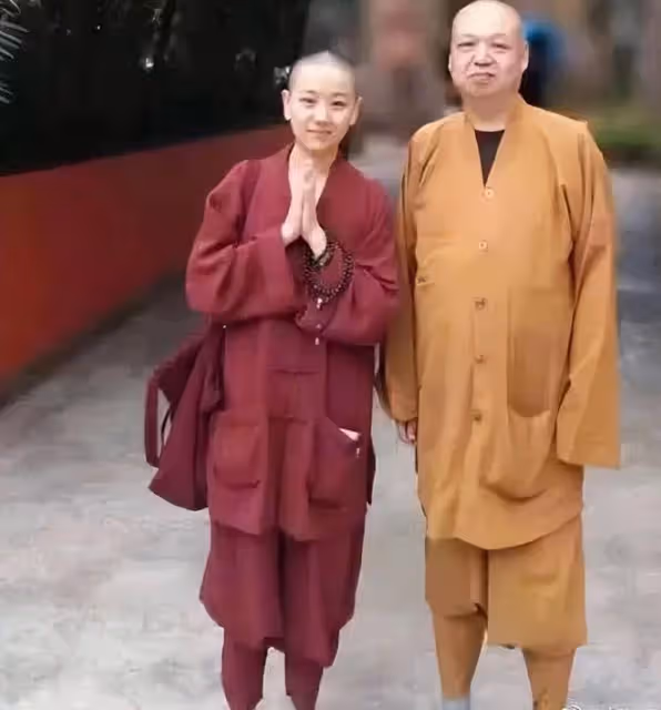 昄依佛門的8位女星,有人兩次愛上已婚男,有人被丈夫背叛