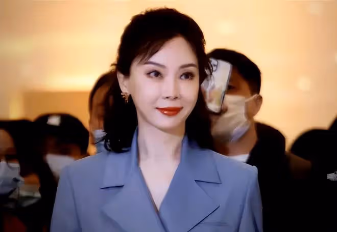 閆妮新劇臉僵如石?看看這7位美女明星,都走上了整容的不歸路