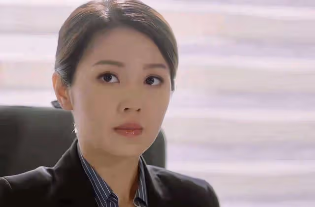罕見！TVB女星拍劇帶自家鸚鵡進組，主動為其爭取角色和特寫鏡頭