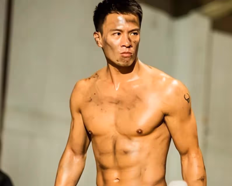 演員安志傑:和成龍打,軟綿綿不過癮,和甄子丹打,手和臉是腫的