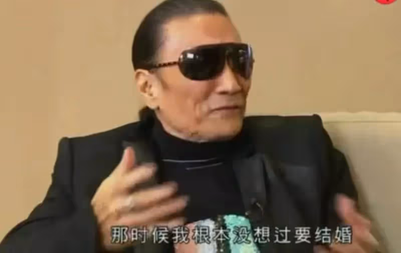 謝賢：玩了一輩子，5段情史自稱專一，曾爺孫戀，提兒孫落淚自責