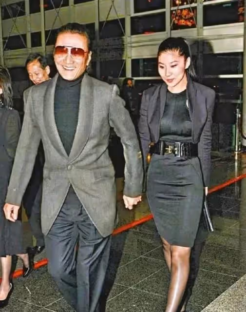 謝賢:玩了一輩子,5段情史自稱專一,曾爺孫戀,提兒孫落淚自責