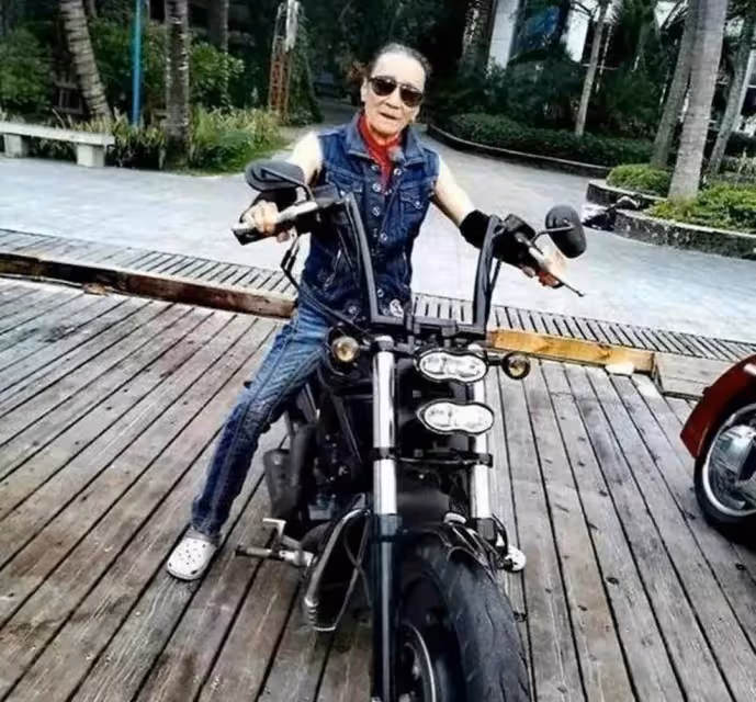 謝賢:玩了一輩子,5段情史自稱專一,曾爺孫戀,提兒孫落淚自責