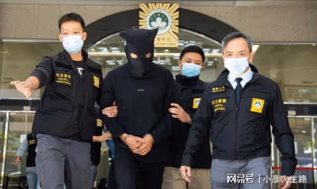 洗米嫂獨自喝下午茶，等待老公的判決，劉碧麗過著滋潤的生活