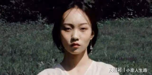 體面告別？瘋產姐妹解散，張小花被調侃懷孕，邵雨軒小號漲粉百萬