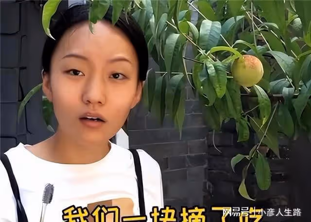 體面告別？瘋產姐妹解散，張小花被調侃懷孕，邵雨軒小號漲粉百萬