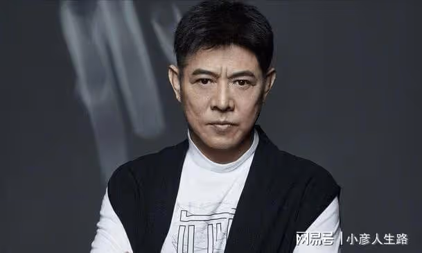 李連杰：曬慶生照利智出鏡，攜家人歐洲進修，小女兒曾得抑鬱症？
