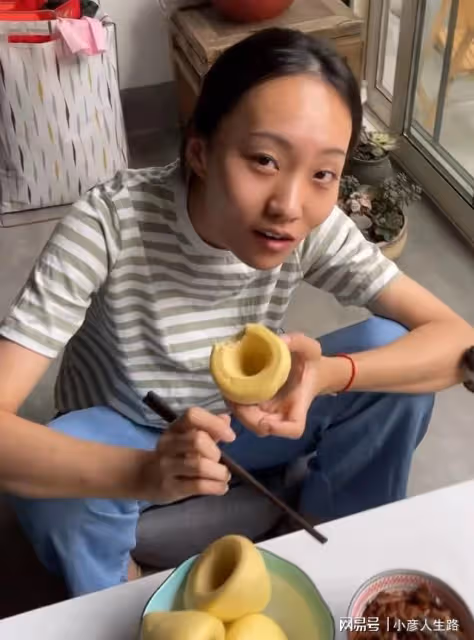 瘋產姐妹解散了，四千萬粉絲帳號歸張小花，邵雨軒建新號從頭再來