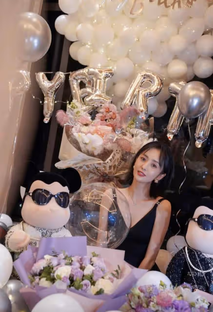 陳思誠零點為前妻慶生!39歲佟麗婭穿性感弔帶,兩人屢次被傳復合