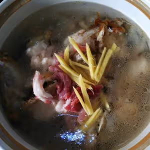 魚頭白菜豆腐湯