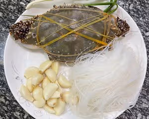 年夜飯大菜之 蒜蓉粉絲蒸紅膏梭子蟹大家快來跟我學一下超詳細的步驟