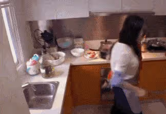 冉瑩穎直播時崩潰落淚 誰欺負了中國拳王老婆?