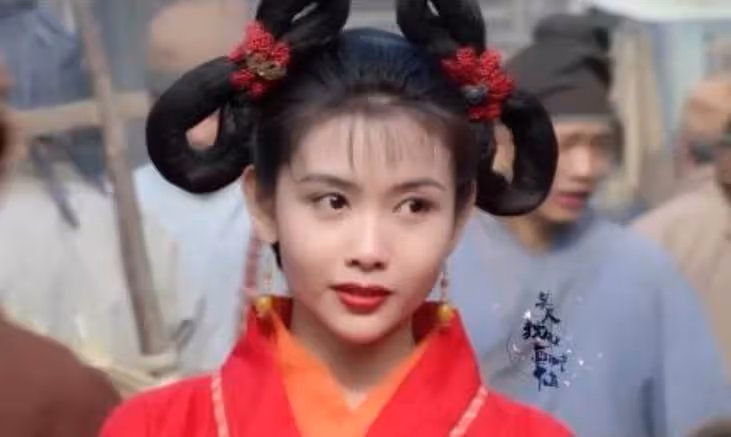 像極了媽媽年輕時!邱淑貞女兒「萬聖節cos九尾狐」 表情魅惑「美貌不輸媽」網尖叫:根本電影女主臉