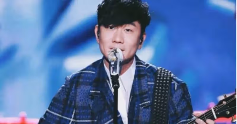 表面是藝人，實際是富二代的8位明星，他們不努力就繼承上億家產